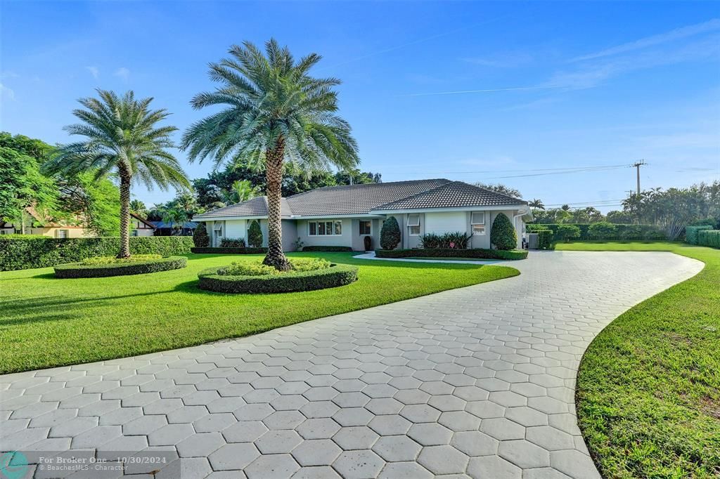 For Sale: $1,650,000 (4 beds, 3 baths, 3310 Square Feet)