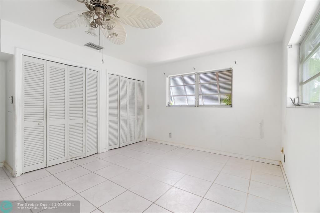 Active With Contract: $559,000 (3 beds, 2 baths, 2085 Square Feet)