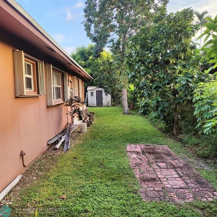 En Venta: $749,999 (4 camas, 2 baños, 2053 Pies cuadrados)