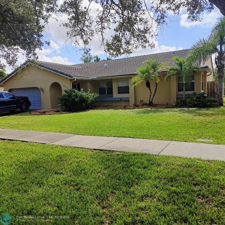 For Sale: $829,999 (3 beds, 2 baths, 2066 Square Feet)