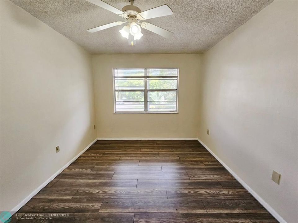 For Rent: $1,850 (2 beds, 2 baths, 1040 Square Feet)