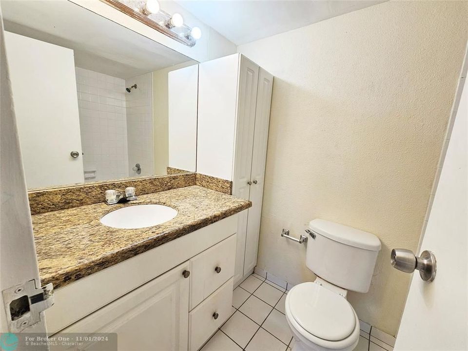 For Rent: $1,850 (2 beds, 2 baths, 1040 Square Feet)