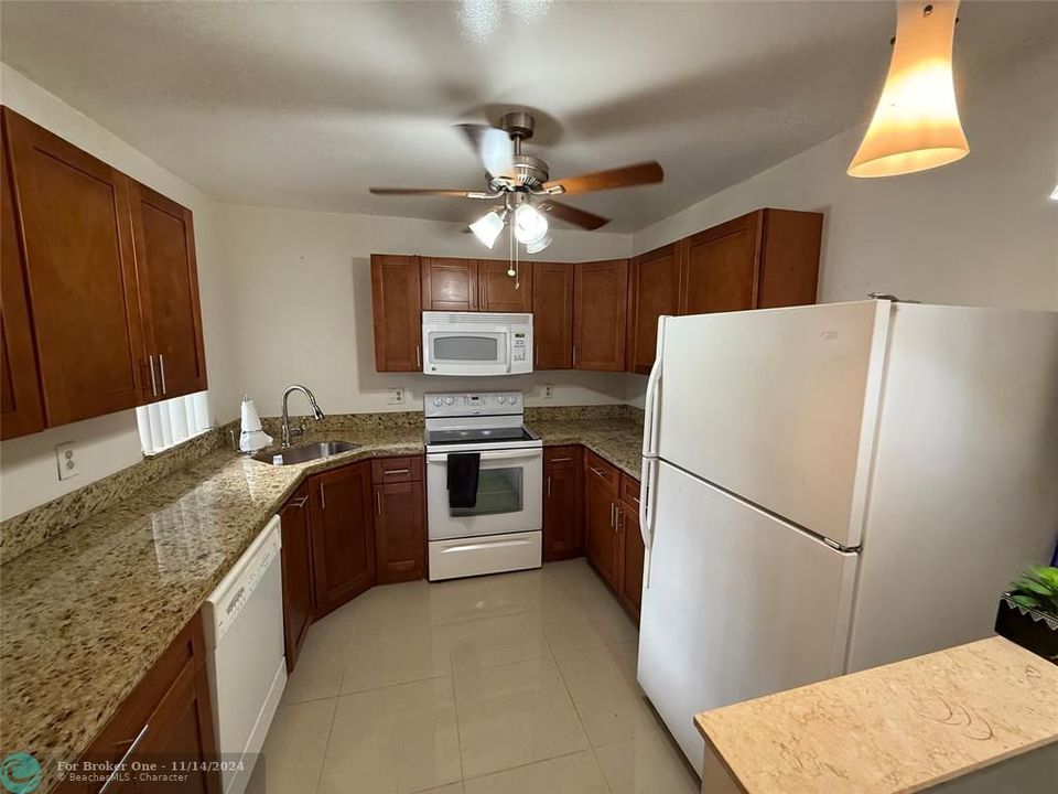 For Sale: $275,000 (3 beds, 2 baths, 1220 Square Feet)