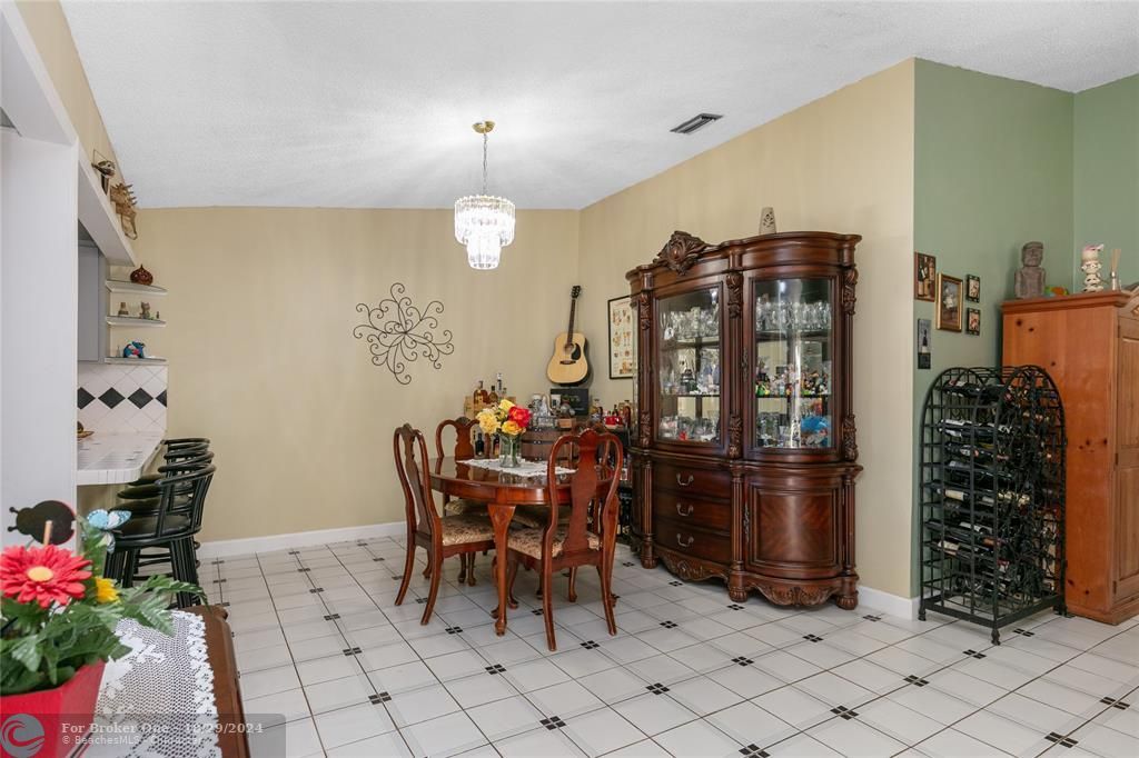 For Sale: $459,900 (3 beds, 2 baths, 1537 Square Feet)