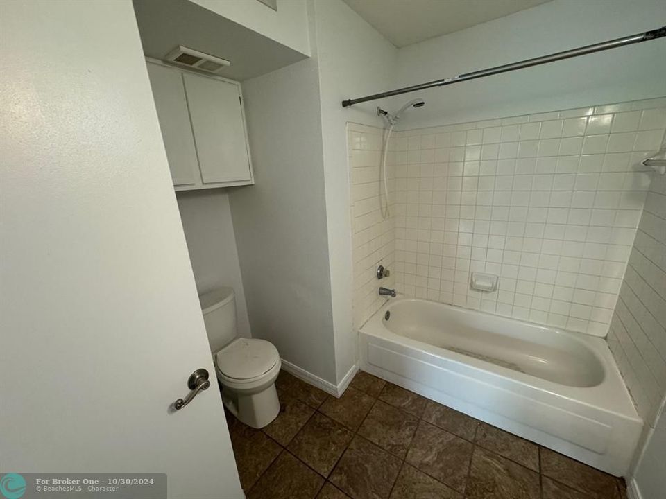 For Sale: $249,000 (2 beds, 2 baths, 1256 Square Feet)