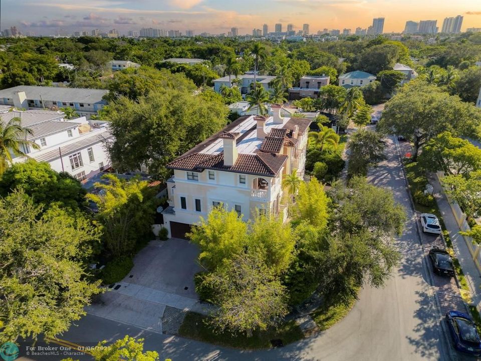 For Sale: $1,550,000 (3 beds, 3 baths, 2654 Square Feet)