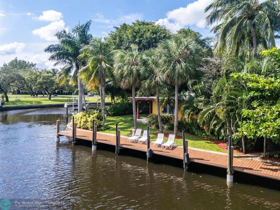 En Venta: $1,895,000 (3 camas, 2 baños, 1616 Pies cuadrados)