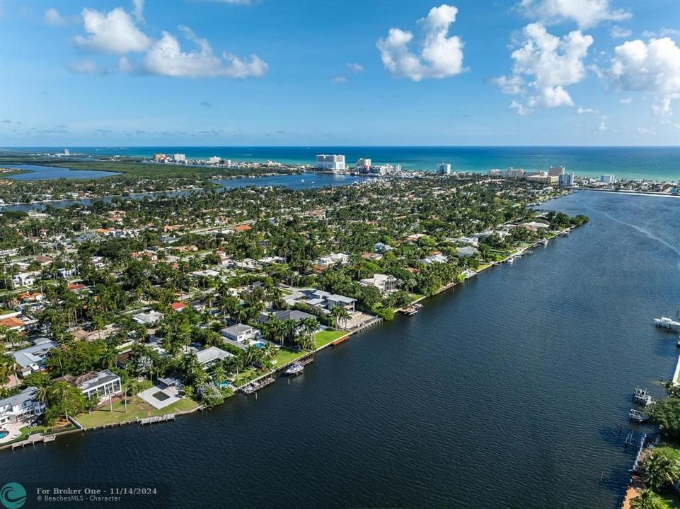 For Sale: $6,999,000 (5 beds, 3 baths, 4616 Square Feet)