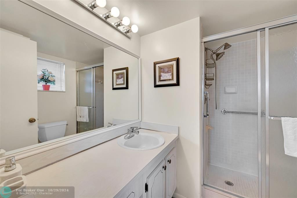 For Sale: $134,777 (2 beds, 2 baths, 850 Square Feet)