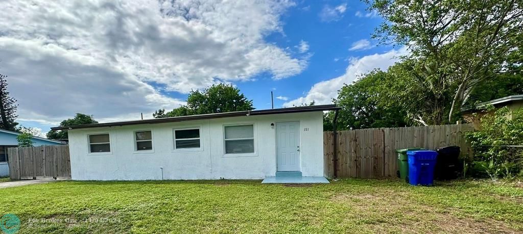 For Sale: $420,000 (3 beds, 2 baths, 1104 Square Feet)