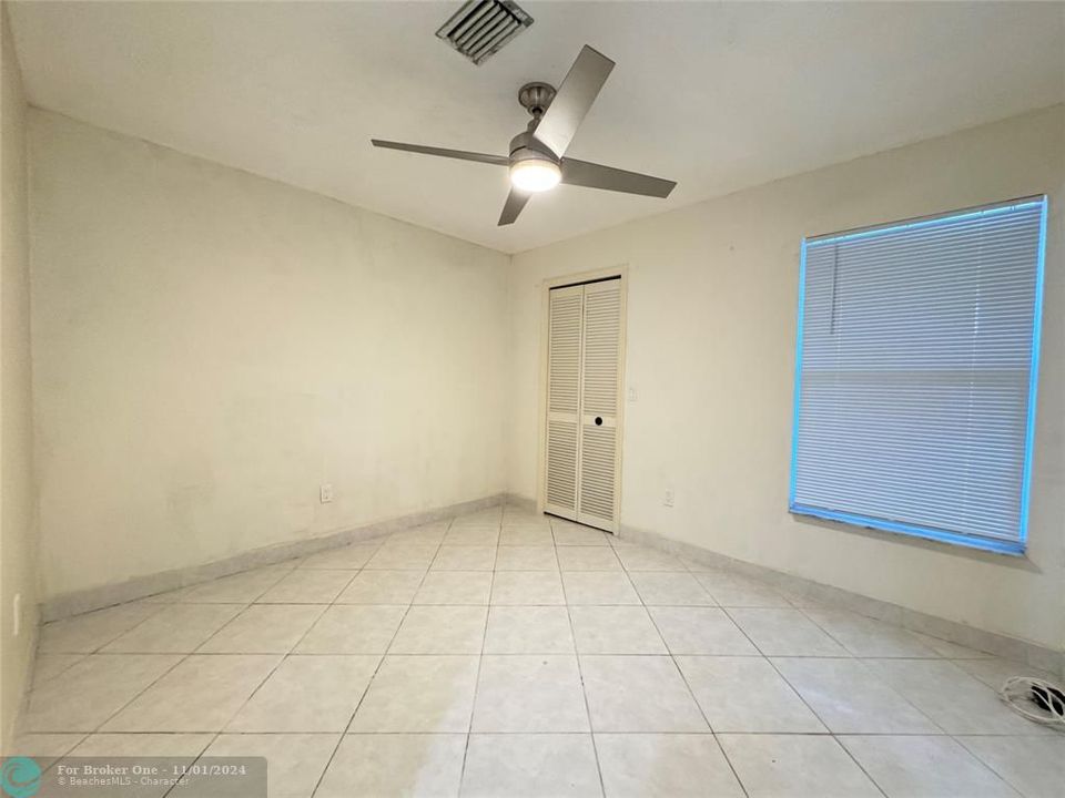 For Rent: $3,350 (3 beds, 2 baths, 1257 Square Feet)