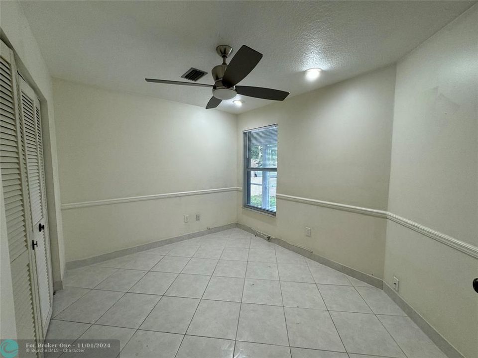 For Rent: $3,350 (3 beds, 2 baths, 1257 Square Feet)