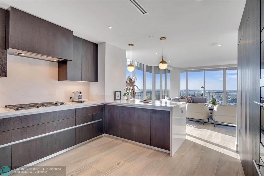 For Sale: $6,995,000 (3 beds, 4 baths, 3422 Square Feet)