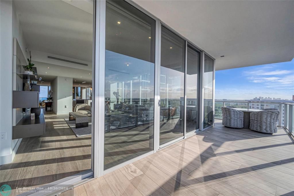 For Sale: $6,995,000 (3 beds, 4 baths, 3422 Square Feet)