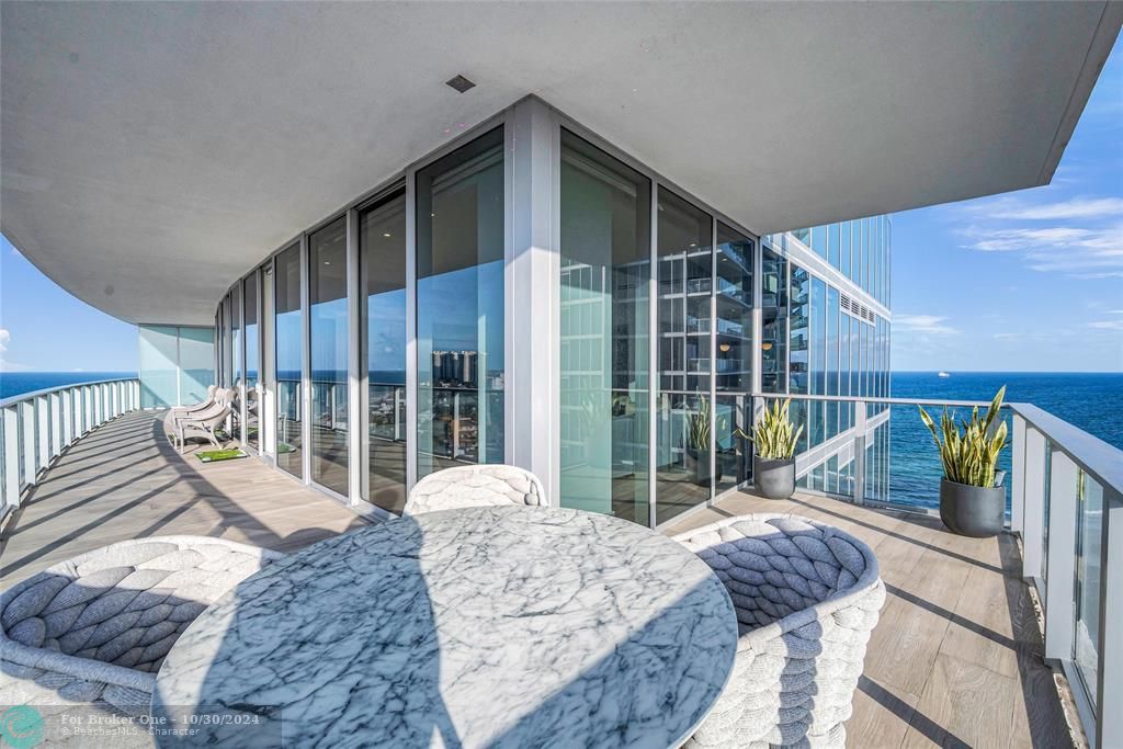 For Sale: $6,995,000 (3 beds, 4 baths, 3422 Square Feet)