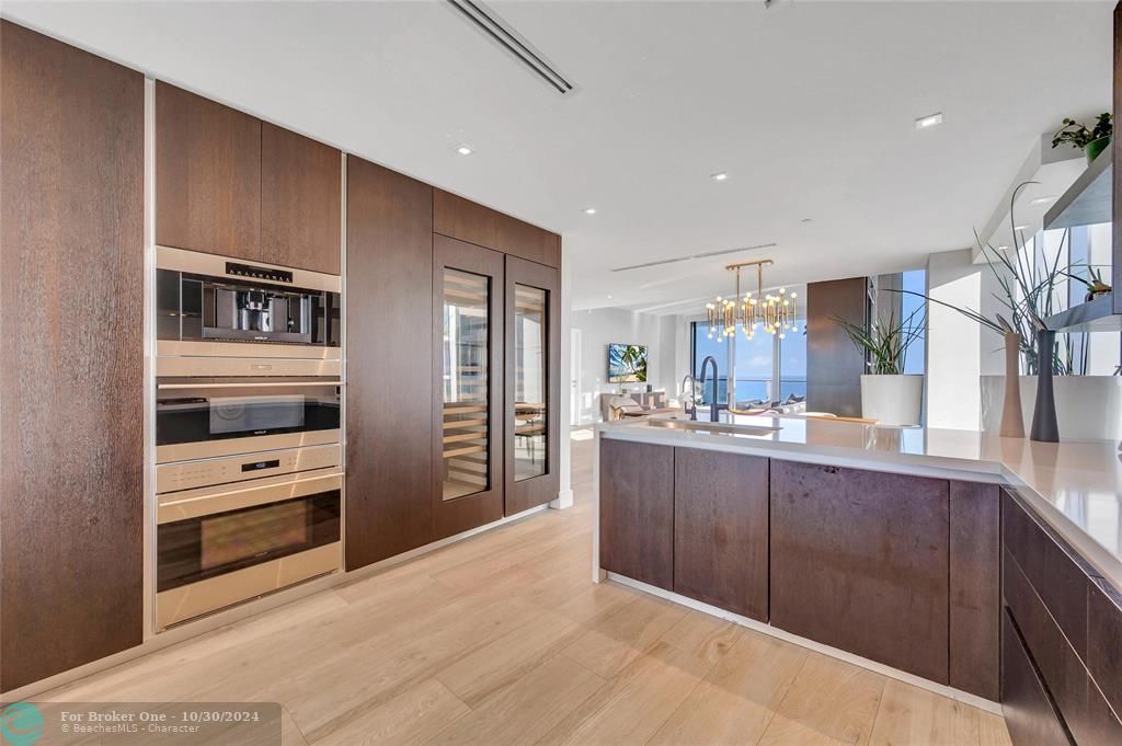 For Sale: $6,995,000 (3 beds, 4 baths, 3422 Square Feet)