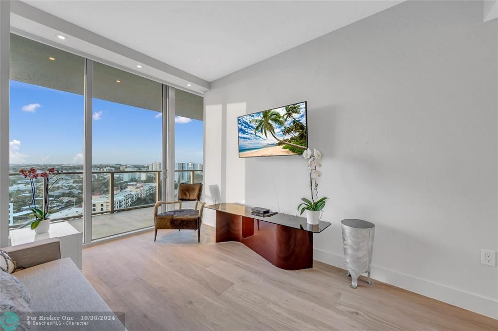 For Sale: $6,995,000 (3 beds, 4 baths, 3422 Square Feet)