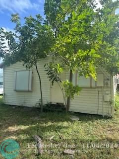 Active With Contract: $295,000 (2 beds, 1 baths, 1232 Square Feet)