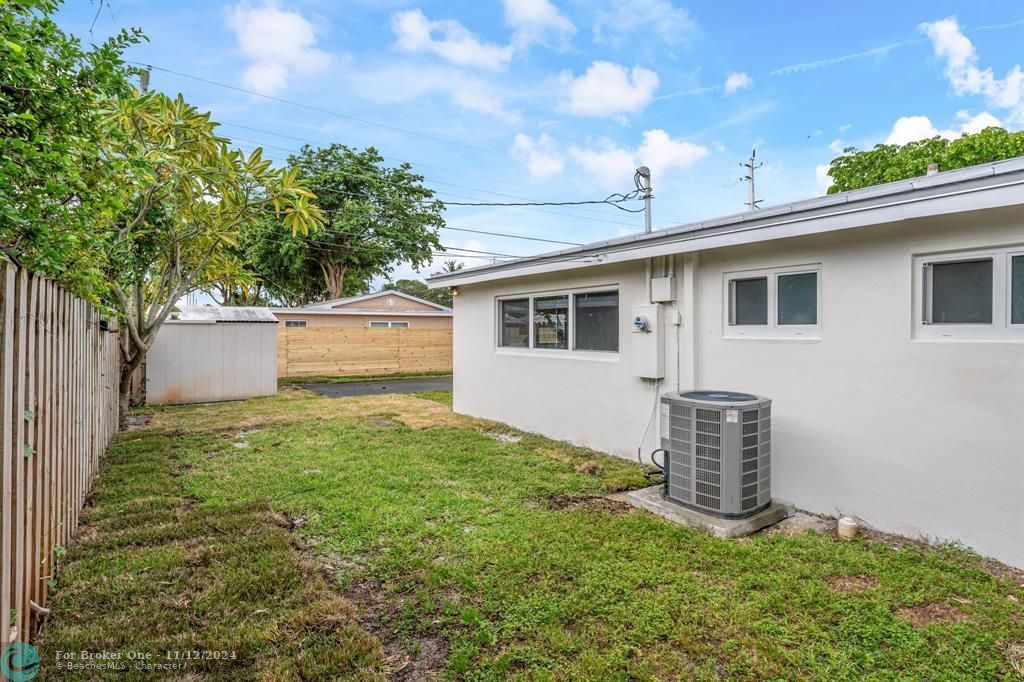 For Sale: $599,000 (3 beds, 2 baths, 1471 Square Feet)