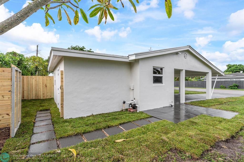 For Sale: $599,000 (3 beds, 2 baths, 1471 Square Feet)