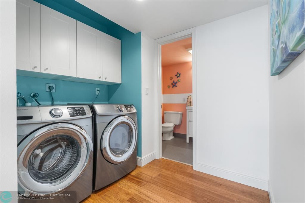 For Sale: $560,000 (2 beds, 2 baths, 1430 Square Feet)