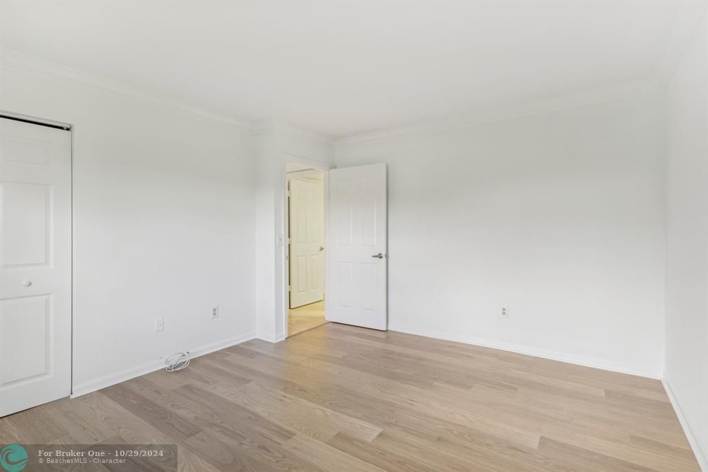 For Sale: $249,000 (2 beds, 2 baths, 1475 Square Feet)