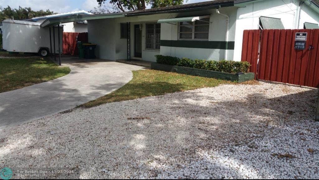 For Rent: $2,650 (3 beds, 2 baths, 1084 Square Feet)