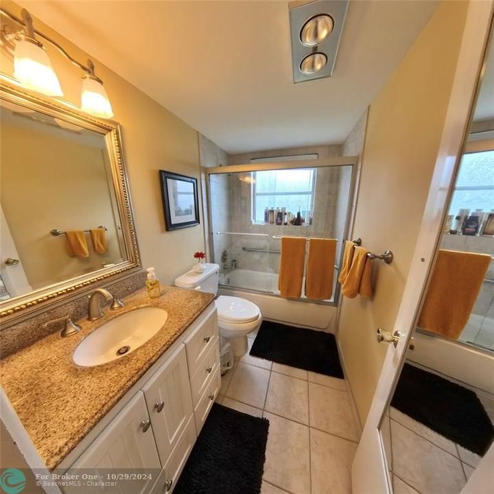 For Sale: $153,000 (2 beds, 1 baths, 858 Square Feet)