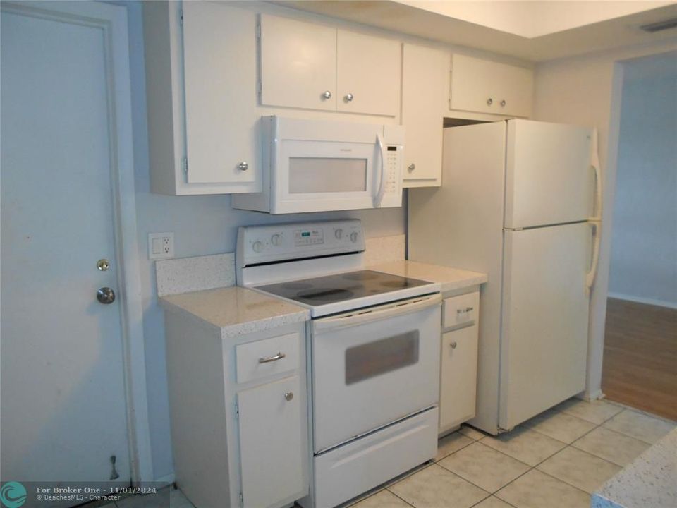 For Rent: $1,950 (2 beds, 2 baths, 1260 Square Feet)