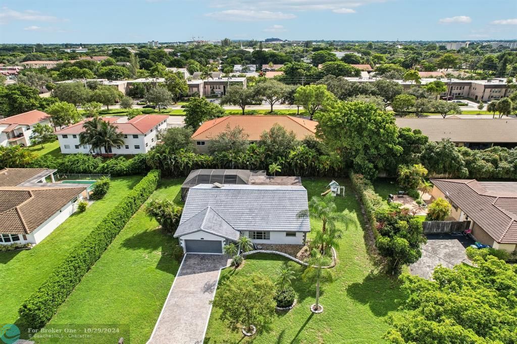 For Sale: $699,000 (3 beds, 2 baths, 1886 Square Feet)