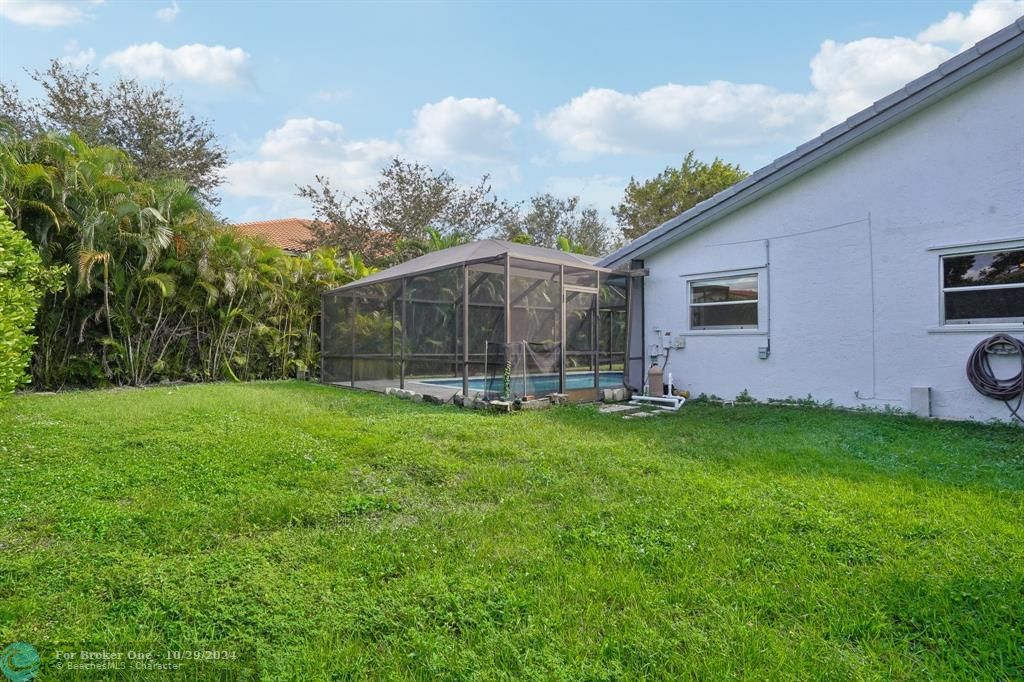 For Sale: $699,000 (3 beds, 2 baths, 1886 Square Feet)