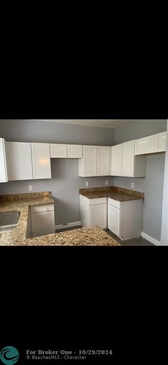 For Sale: $279,999 (3 beds, 2 baths, 1194 Square Feet)