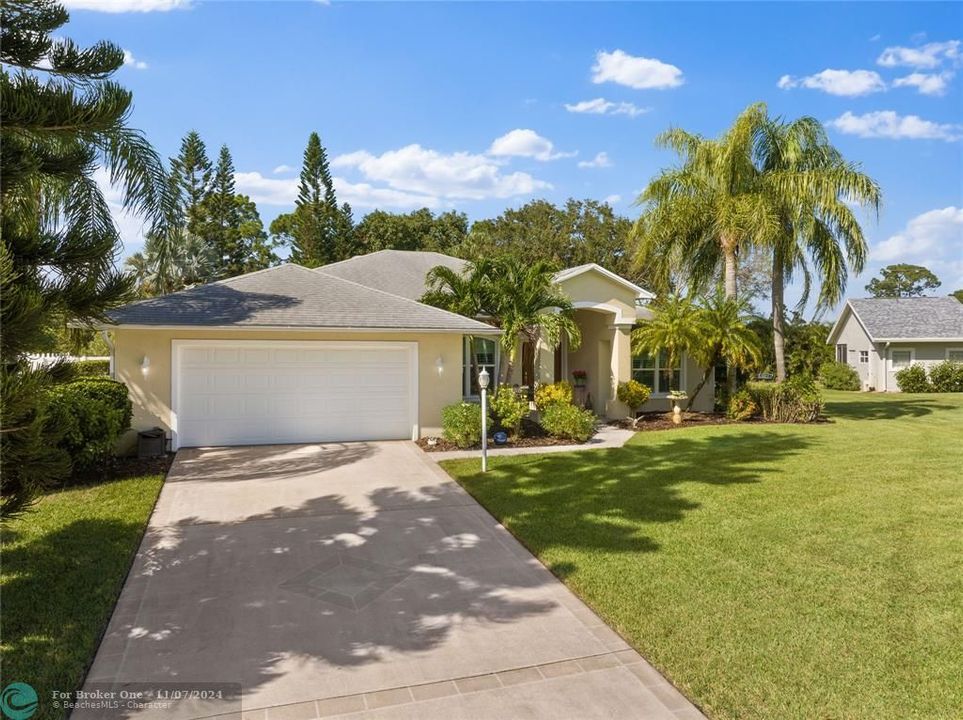 For Sale: $525,000 (3 beds, 2 baths, 1908 Square Feet)