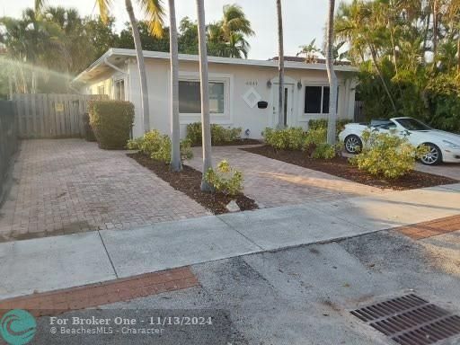 For Rent: $8,000 (3 beds, 2 baths, 1780 Square Feet)