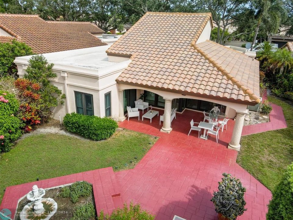 En Venta: $750,000 (2 camas, 2 baños, 1974 Pies cuadrados)