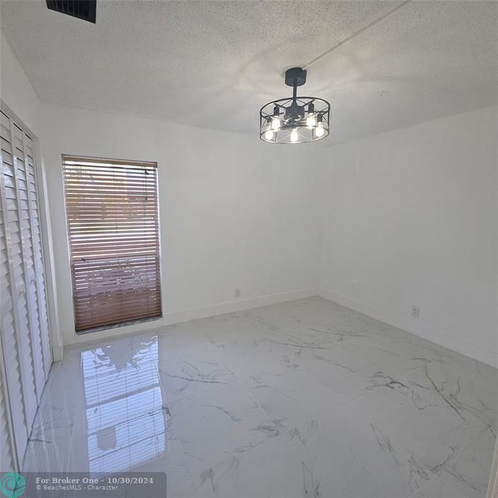 En Venta: $449,000 (3 camas, 2 baños, 1725 Pies cuadrados)