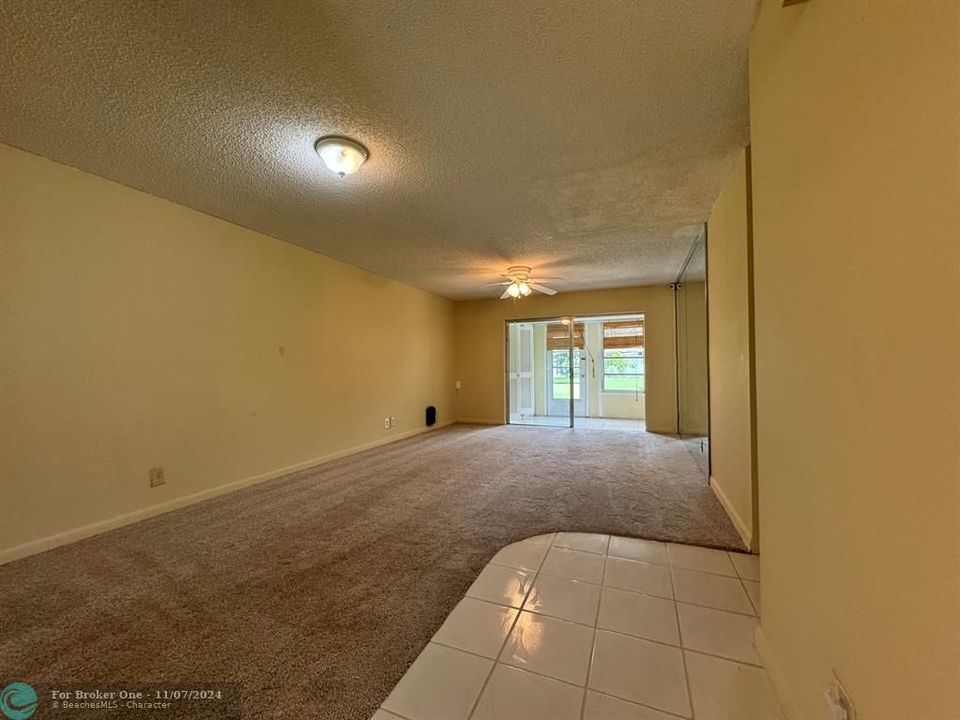 For Sale: $219,000 (2 beds, 2 baths, 1065 Square Feet)