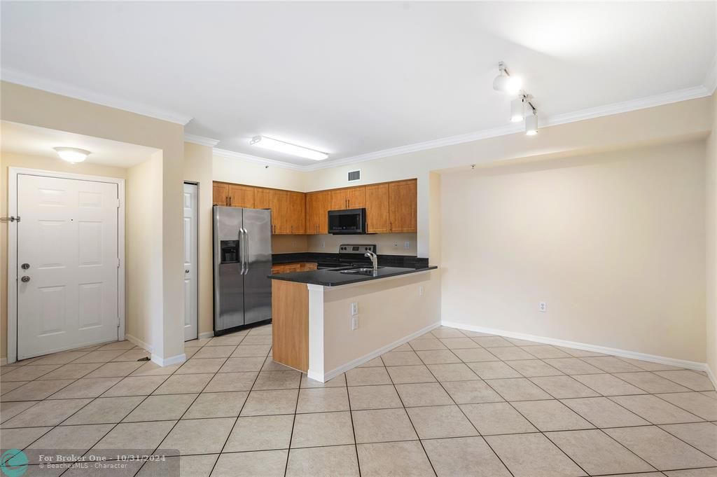 For Rent: $2,650 (3 beds, 2 baths, 1493 Square Feet)