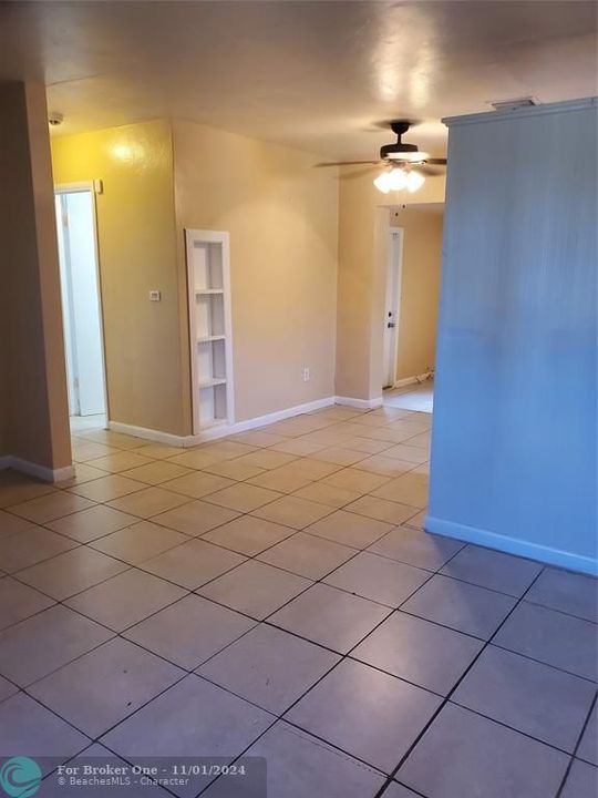 For Rent: $2,500 (2 beds, 1 baths, 950 Square Feet)