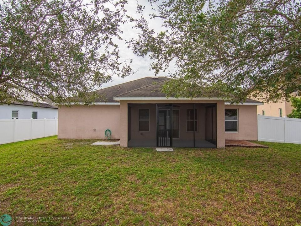 Active With Contract: $449,900 (4 beds, 2 baths, 2078 Square Feet)