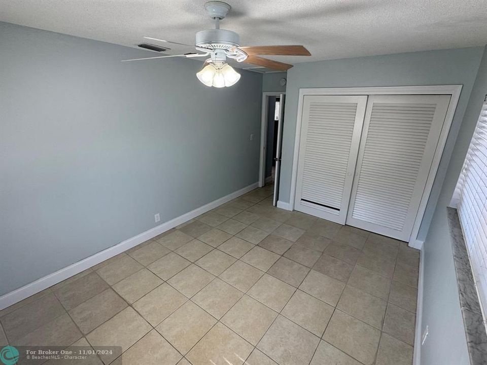 For Rent: $2,200 (2 beds, 2 baths, 850 Square Feet)