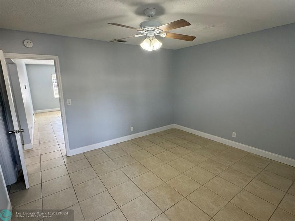 For Rent: $2,200 (2 beds, 2 baths, 850 Square Feet)