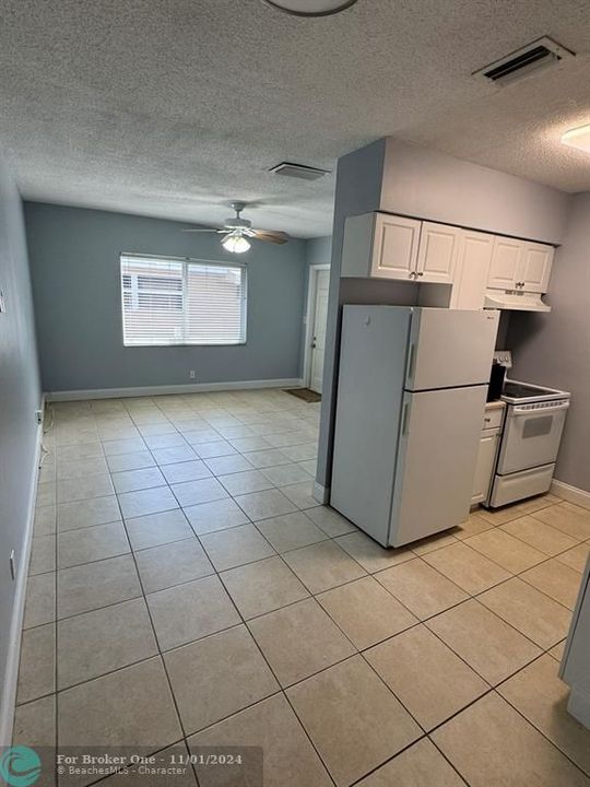 For Rent: $2,200 (2 beds, 2 baths, 850 Square Feet)