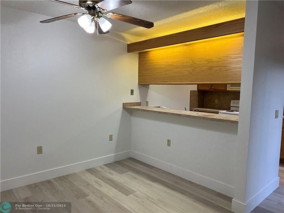 For Rent: $2,500 (2 beds, 2 baths, 1236 Square Feet)