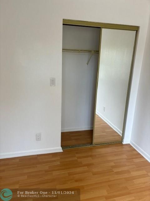 For Rent: $2,000 (2 beds, 2 baths, 1040 Square Feet)