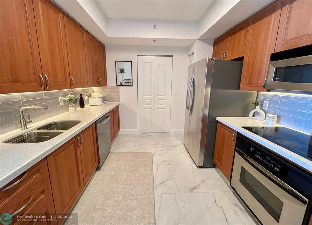 For Rent: $5,250 (2 beds, 2 baths, 1346 Square Feet)