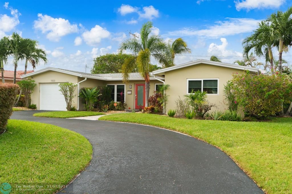 For Sale: $725,000 (3 beds, 2 baths, 1453 Square Feet)