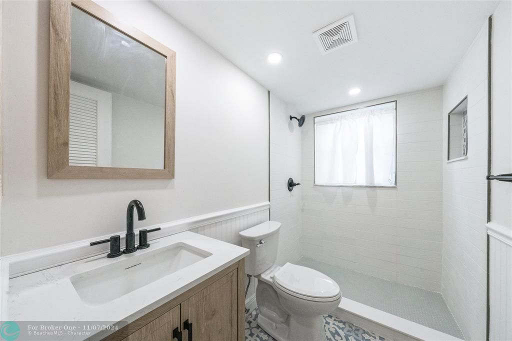 For Sale: $349,900 (2 beds, 2 baths, 1440 Square Feet)