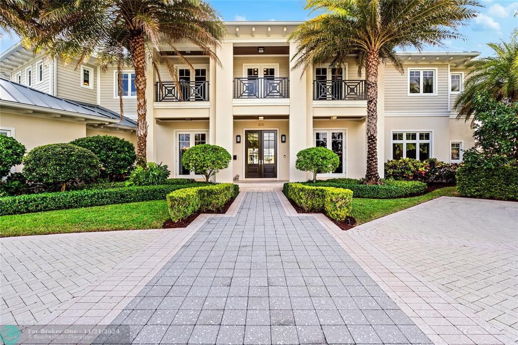 For Sale: $11,950,000 (7 beds, 7 baths, 9329 Square Feet)