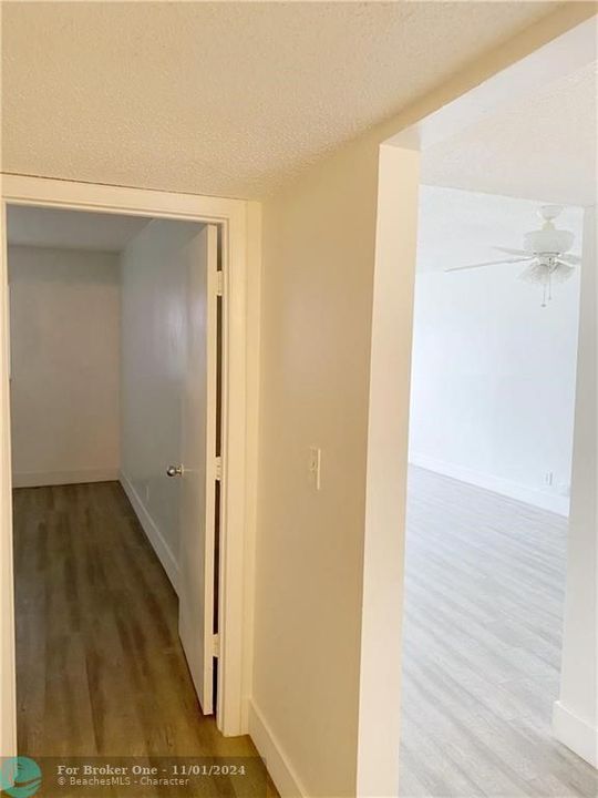 For Rent: $1,550 (1 beds, 1 baths, 720 Square Feet)